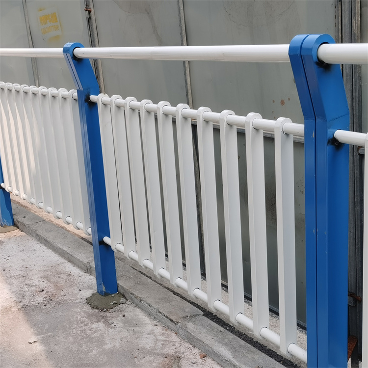本溪加强型护栏